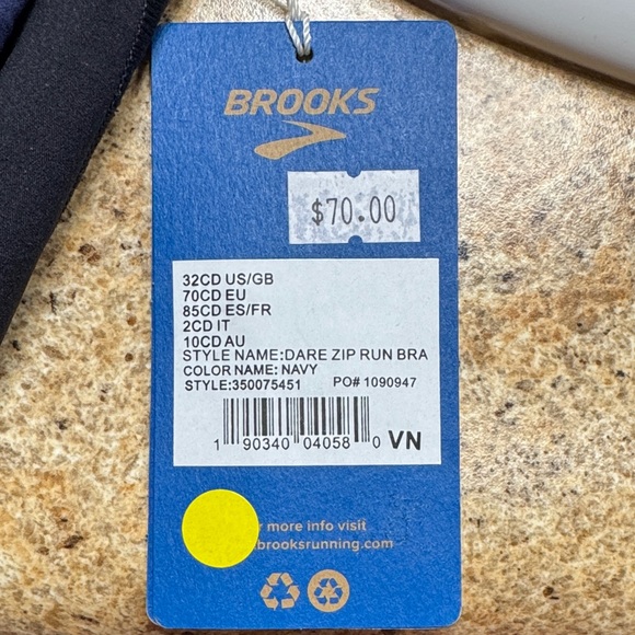 Brooks Holds ME In Dare Zip Run/ Sports Bra Navy Blue - Picture 4 of 11